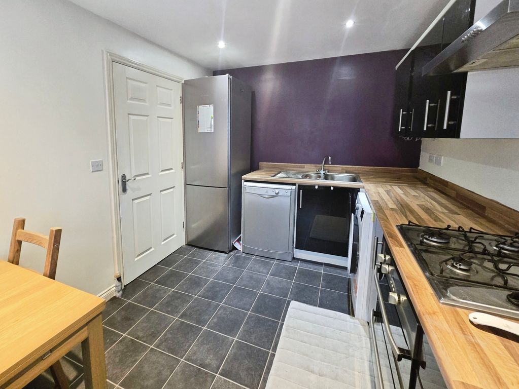 Property photo 3 of 12 Balcony