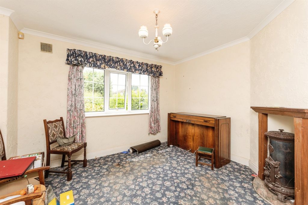 Property photo 3 of 16