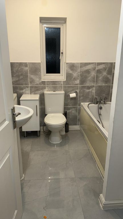 Property photo 3 of 4