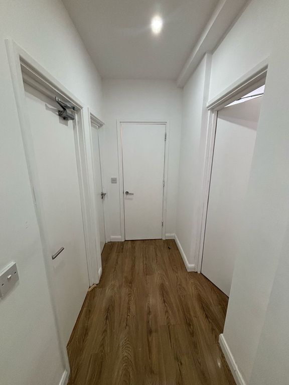 Property photo 3 of 19 Hallway