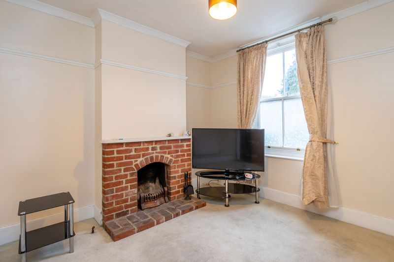 Property photo 3 of 16 Photo 1