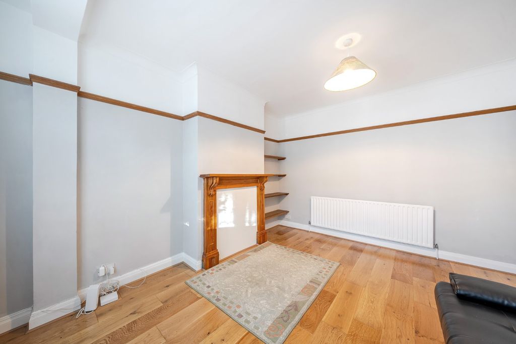 Property photo 2 of 7 Picture No. 20