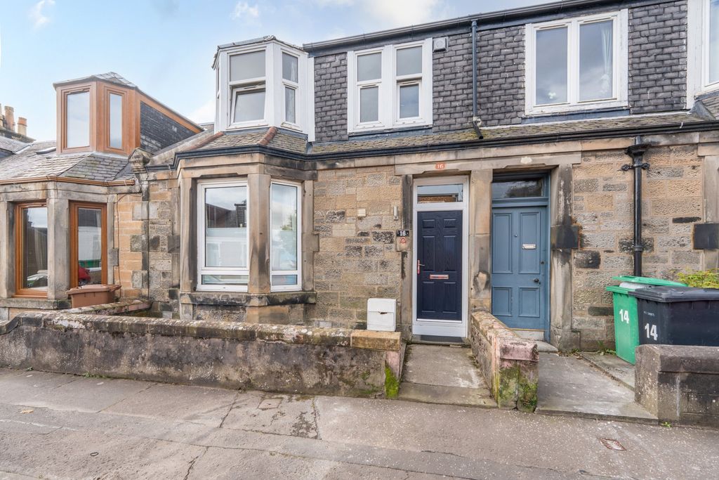 Property photo 1 of 30