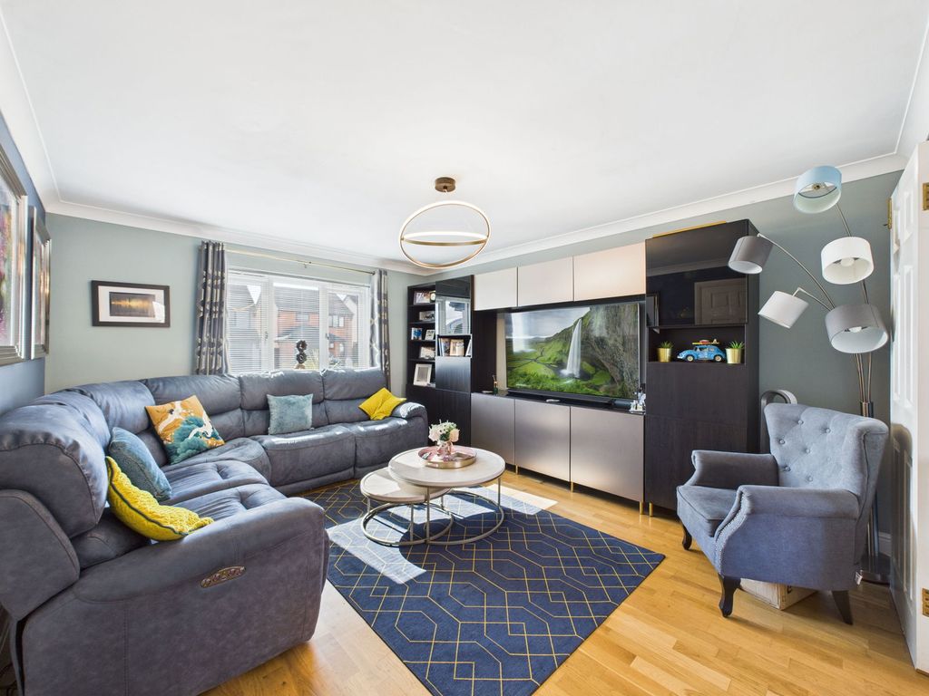 Property photo 2 of 20