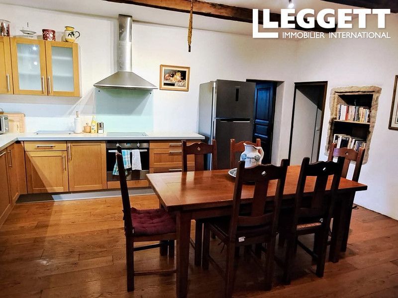 Property photo 3 of 10