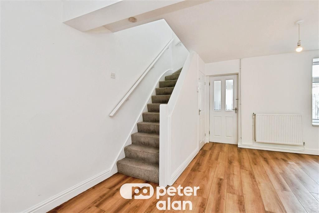 Property photo 3 of 12 Bedroom 1