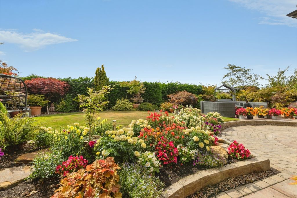 Property photo 2 of 18 Pbox-Img.Jpg
