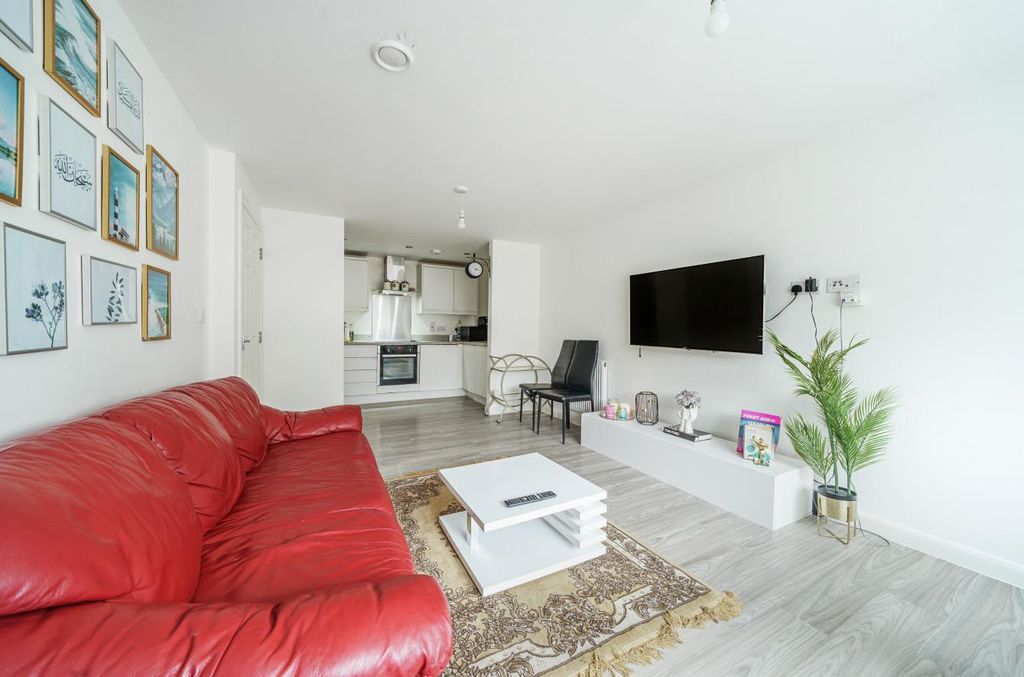 Property photo 3 of 8 Davidson Frost-Wellings, Dfw, Luton, Reception 2.J