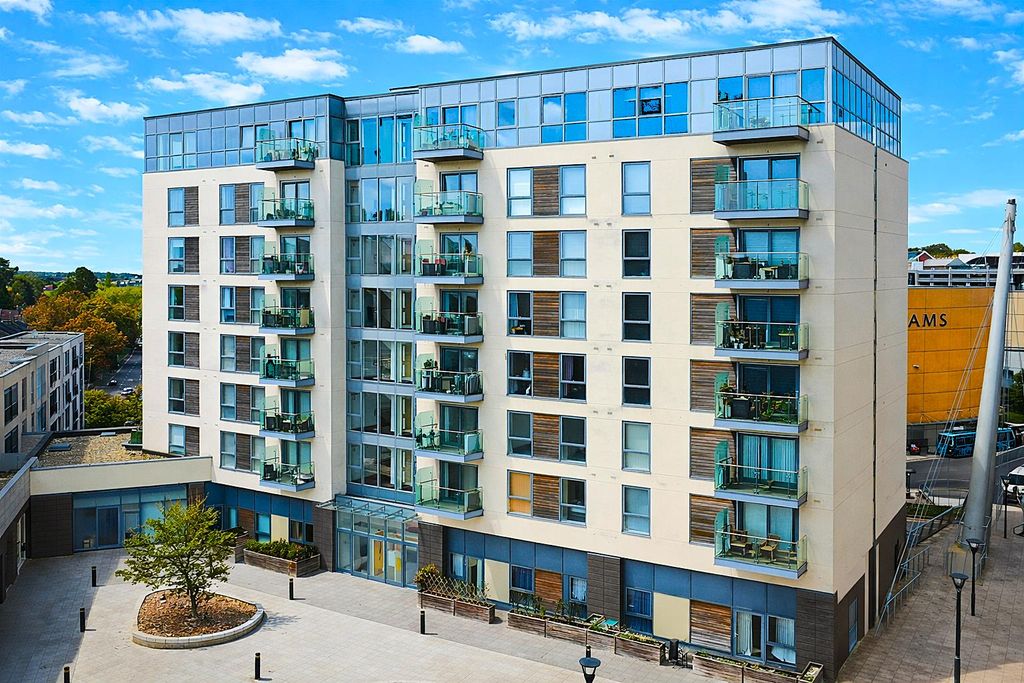 Property photo 1 of 14 3