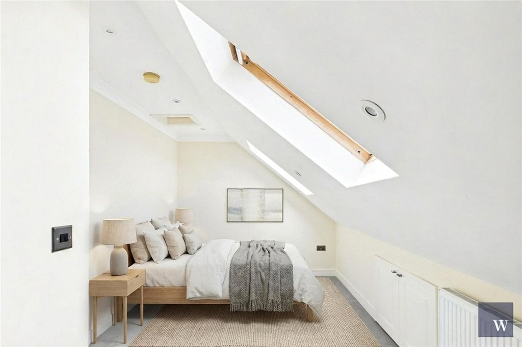 Property photo 3 of 9 Picture No. 10