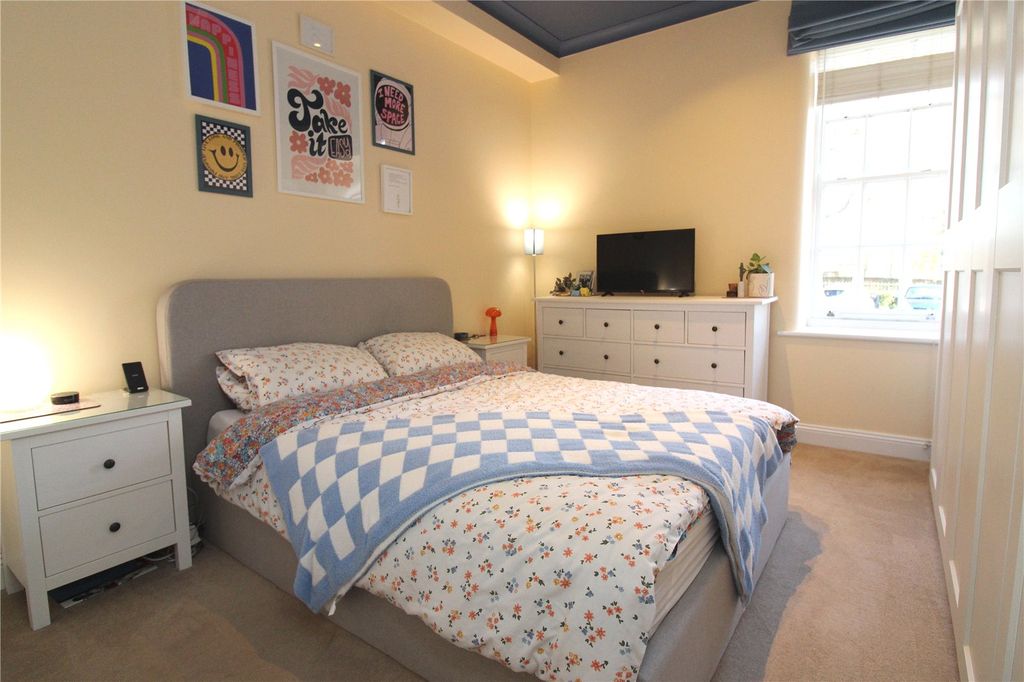 Property photo 3 of 11 Picture No. 05