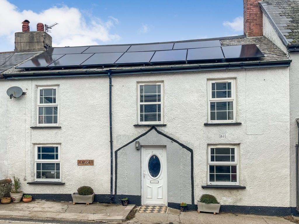 Property photo 2 of 20