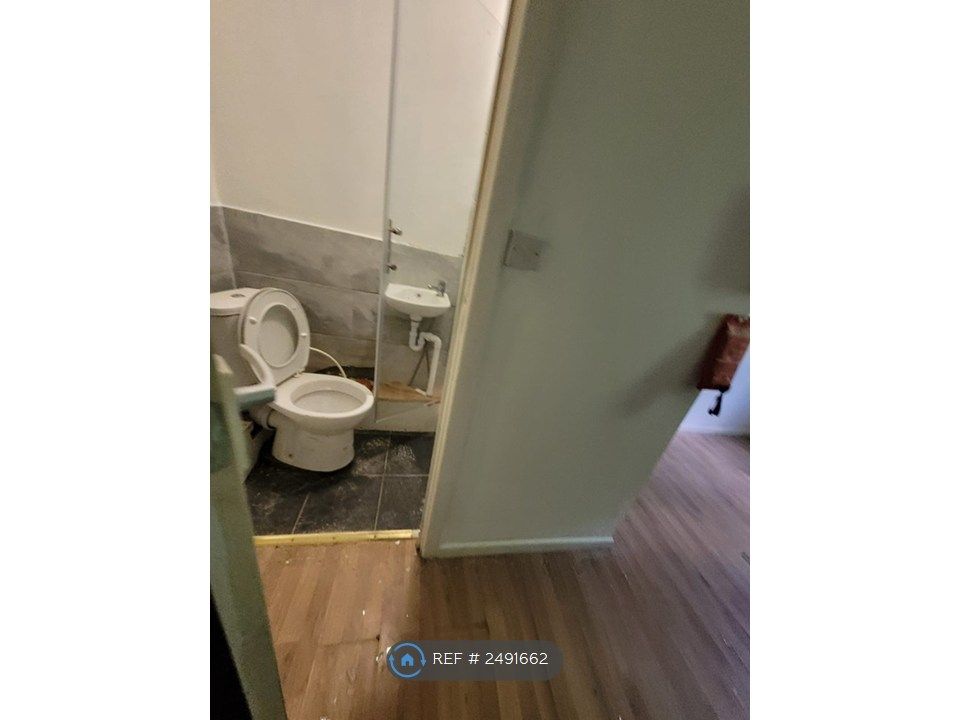 Property photo 1 of 1
