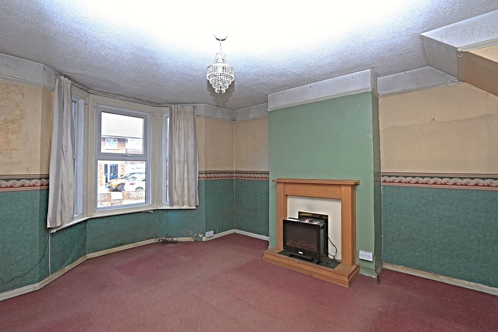 Property photo 2 of 15