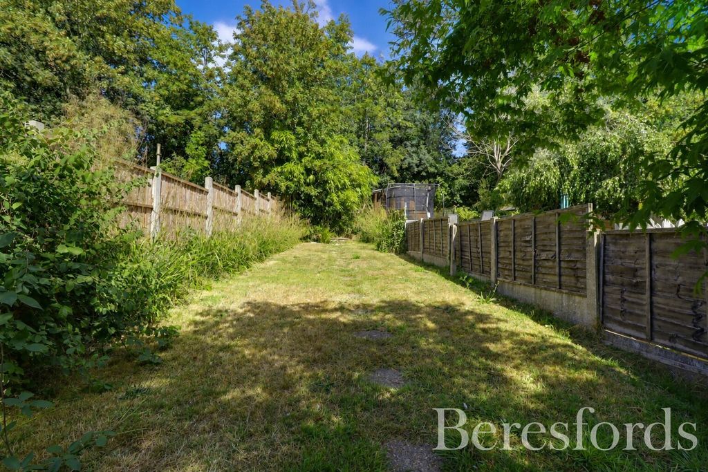 Property photo 2 of 36 Picture No. 17