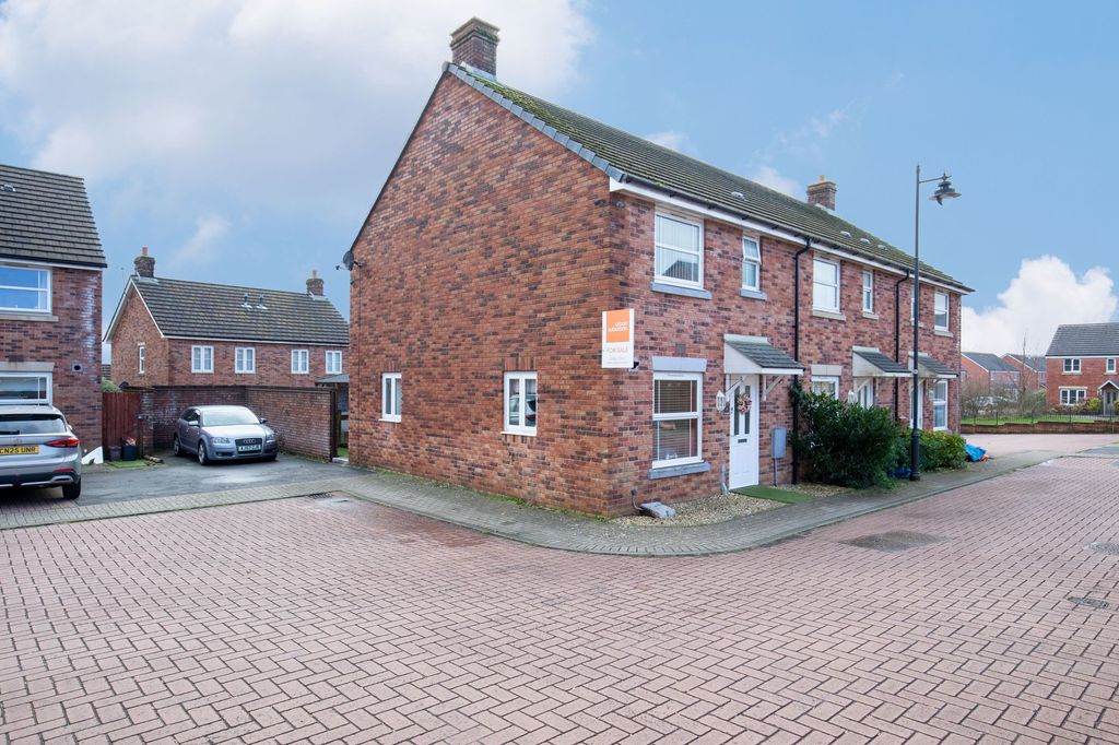 Property photo 1 of 26