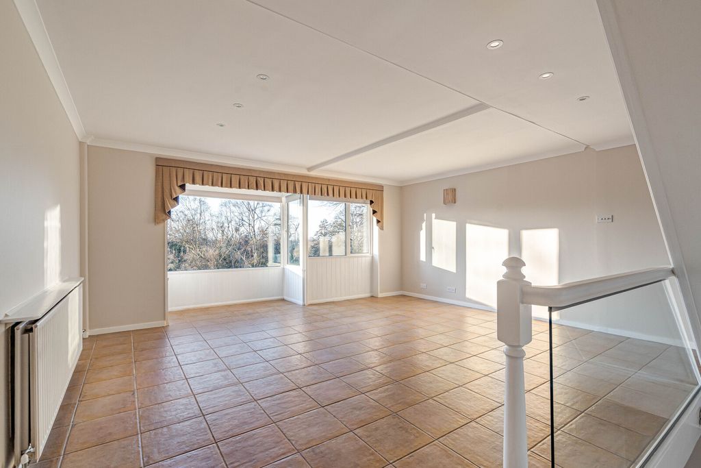 Property photo 3 of 41 Picture No. 43