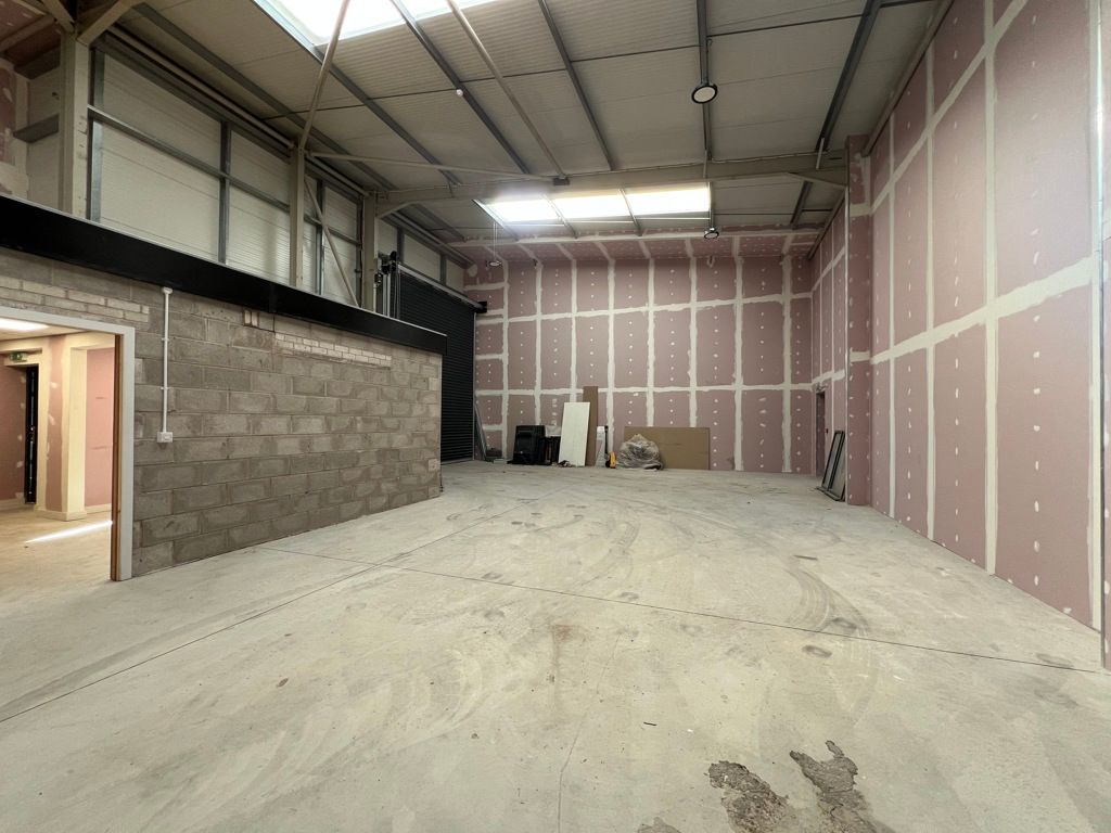 Property photo 3 of 10 Photo 11