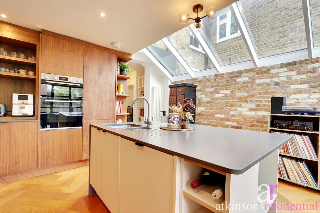Property photo 1 of 24 Picture No. 23