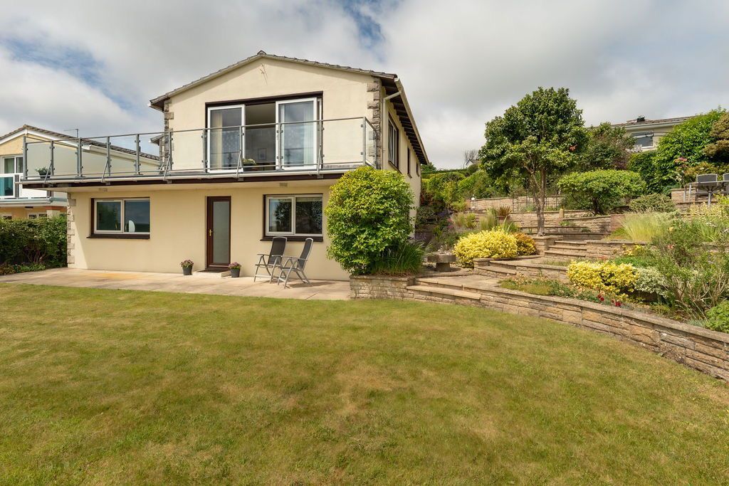 Property photo 3 of 23