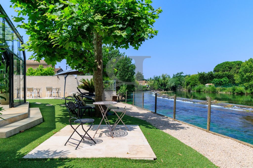 Property photo 2 of 38