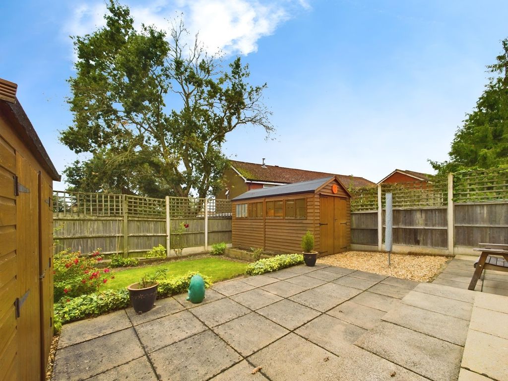 Property photo 2 of 12