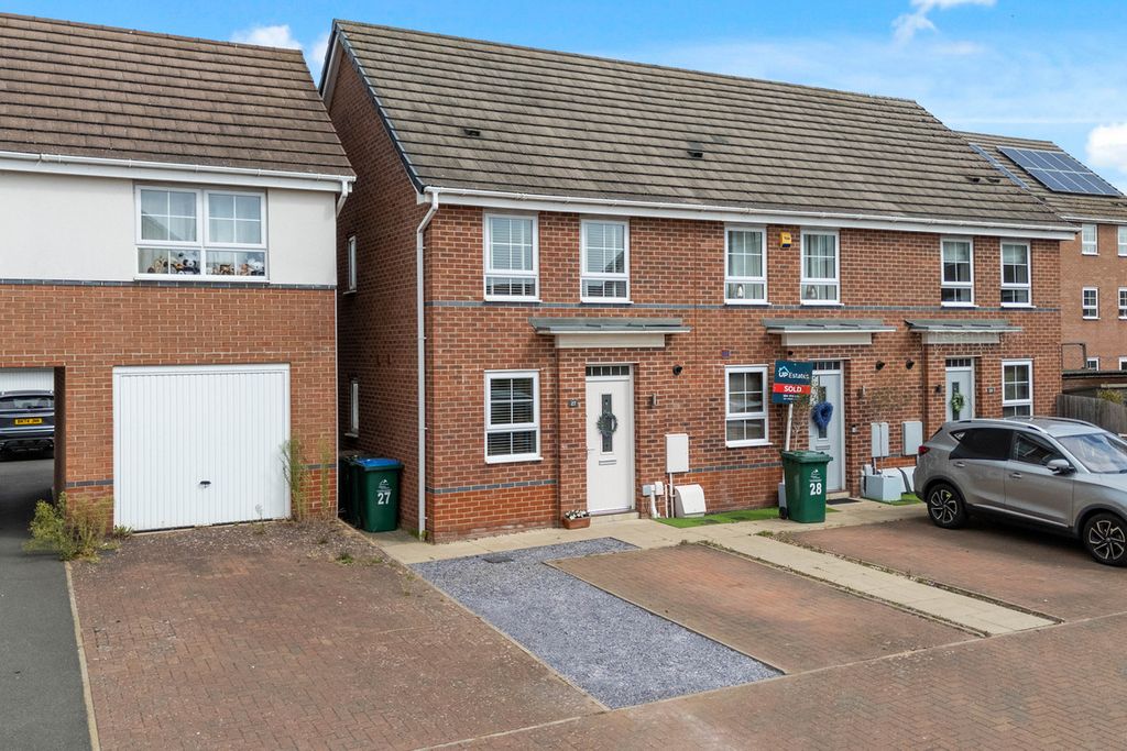 Property photo 2 of 23