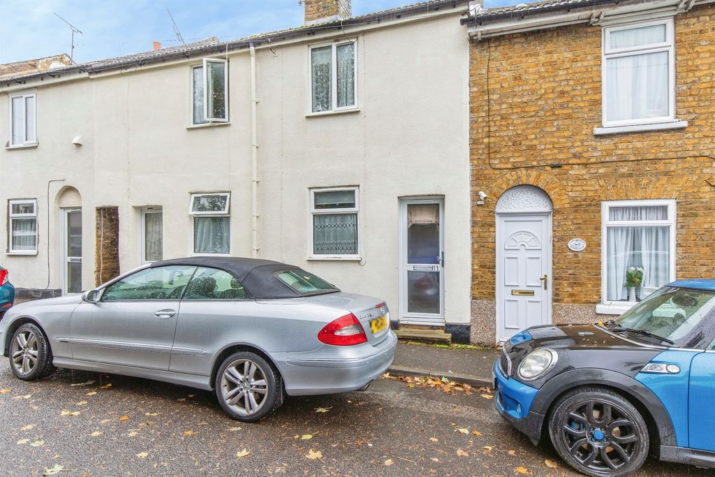 Property photo 1 of 11