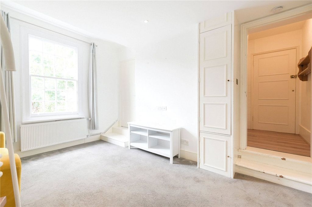 Property photo 3 of 8 Reception Room