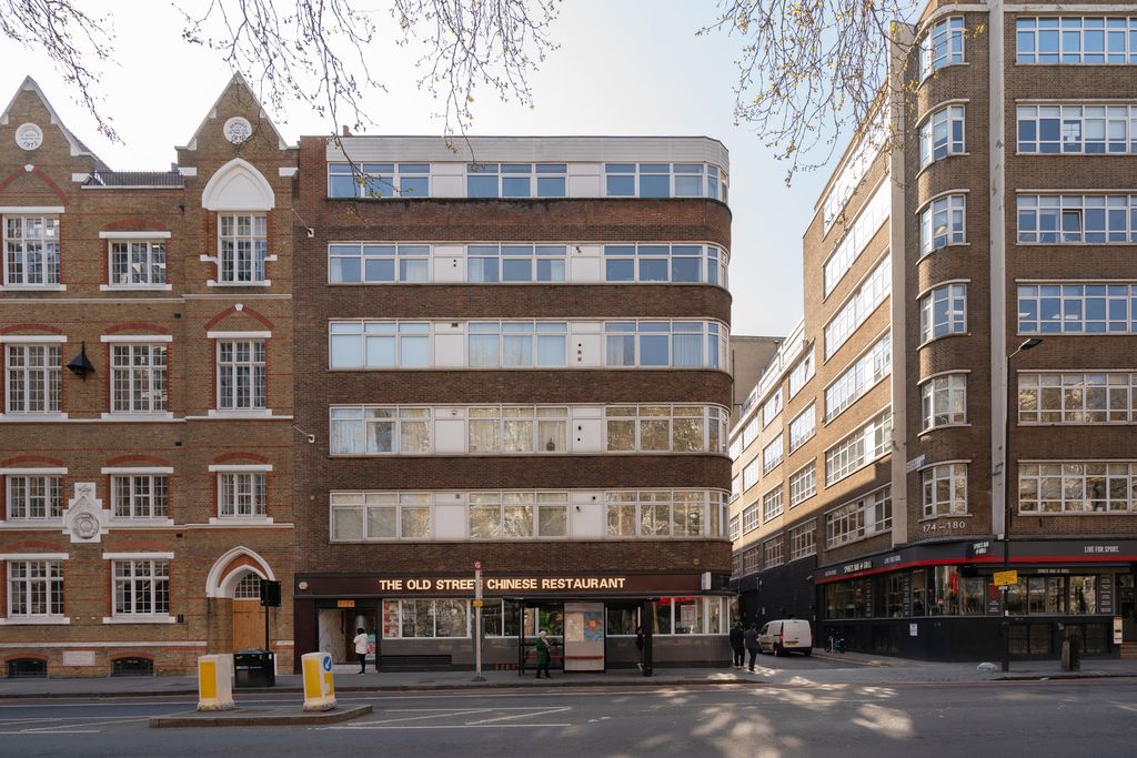 Property photo 2 of 26 275087 - Marthas-Buildings-052.Jpg