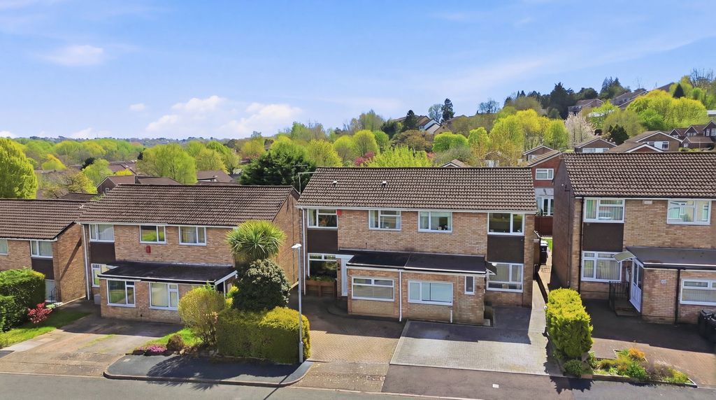 Property photo 3 of 13