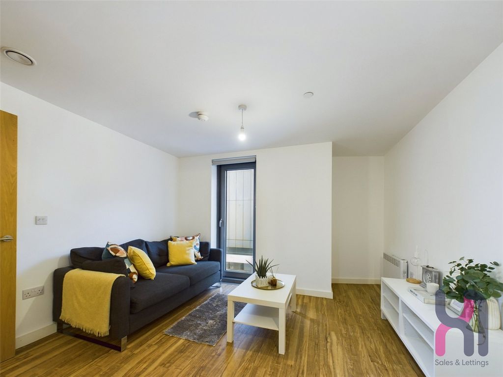 Property photo 2 of 12 Picture No. 03