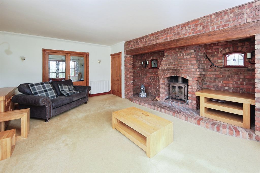 Property photo 3 of 22