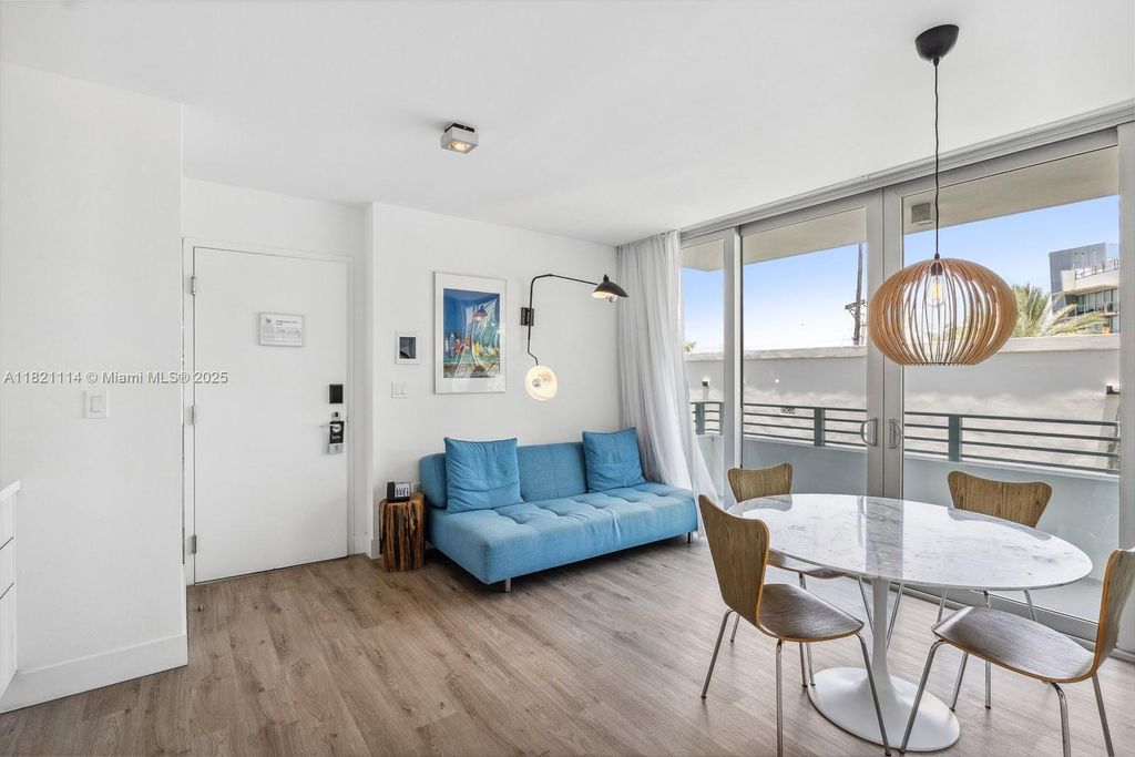Property photo 2 of 12 <Alttext/>