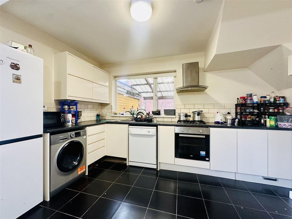 Property photo 3 of 10 Image00002.Jpeg