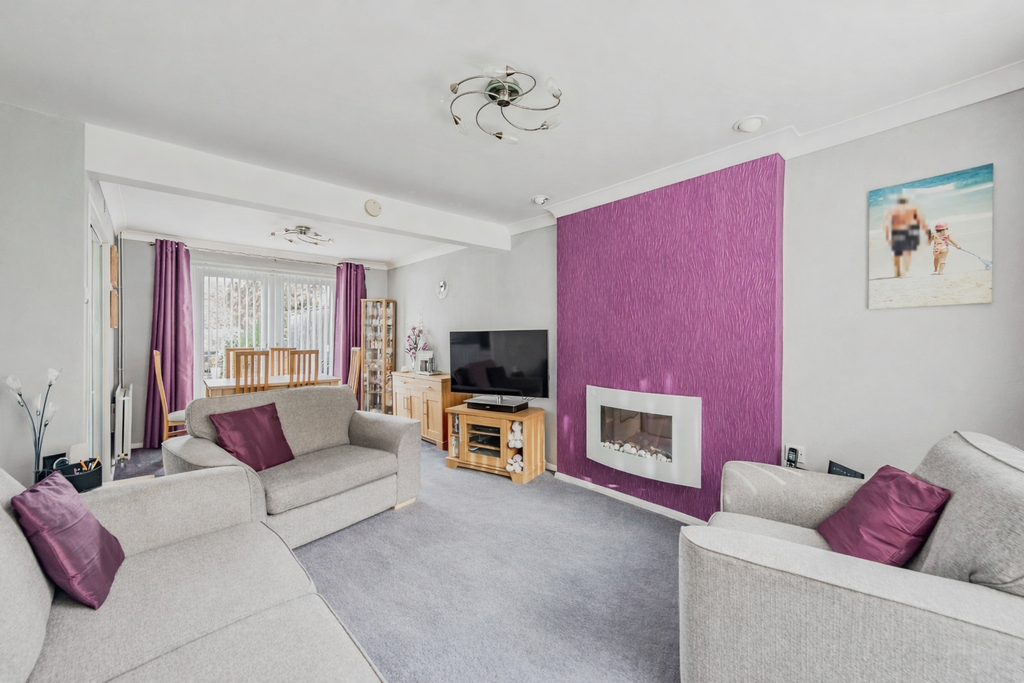 Property photo 2 of 14 Lounge/Dining Room