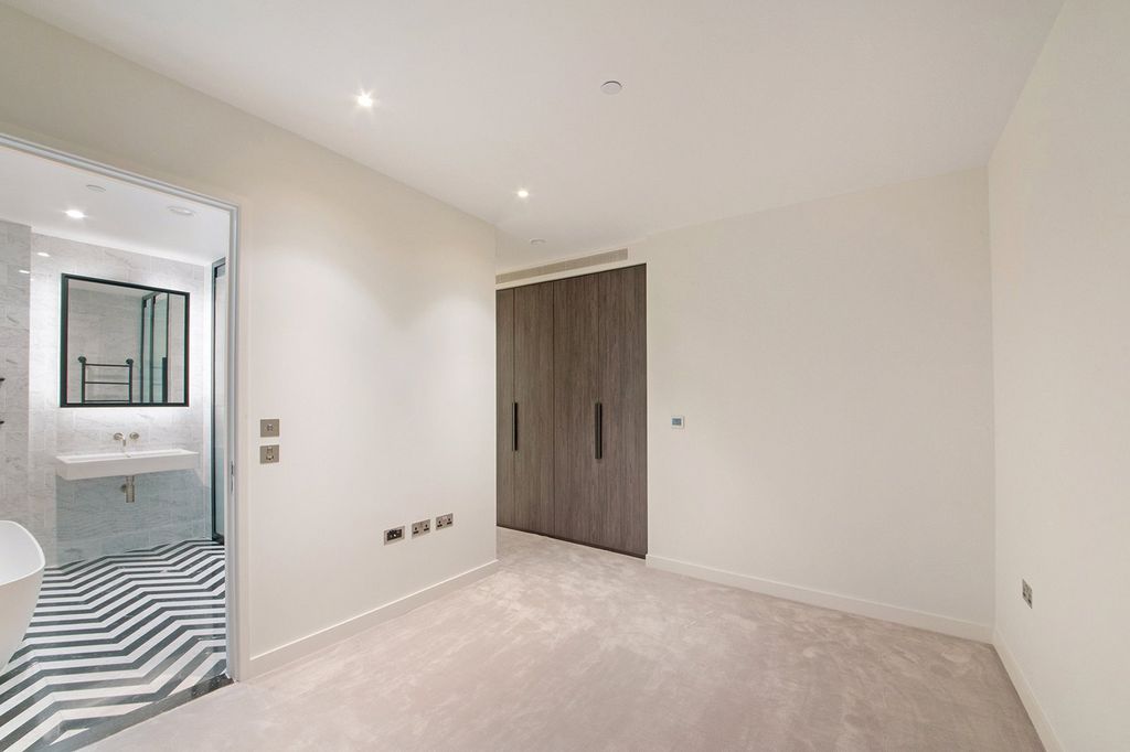 Property photo 3 of 11 Picture No. 09