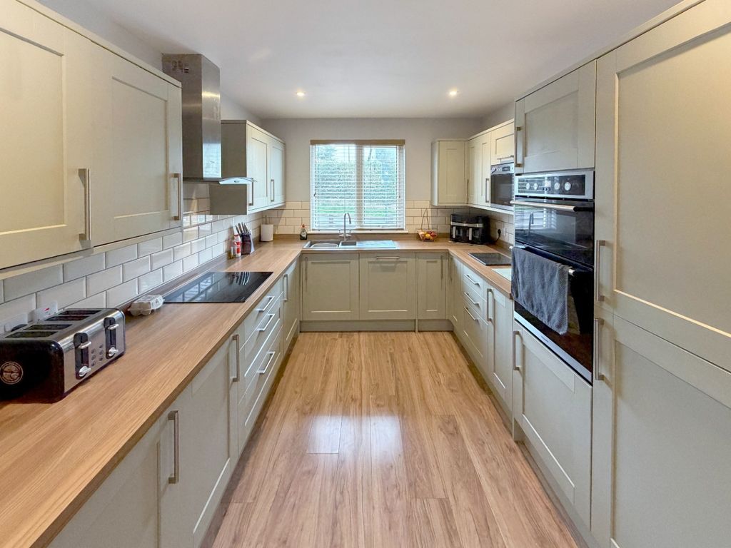 Property photo 3 of 24 5412734