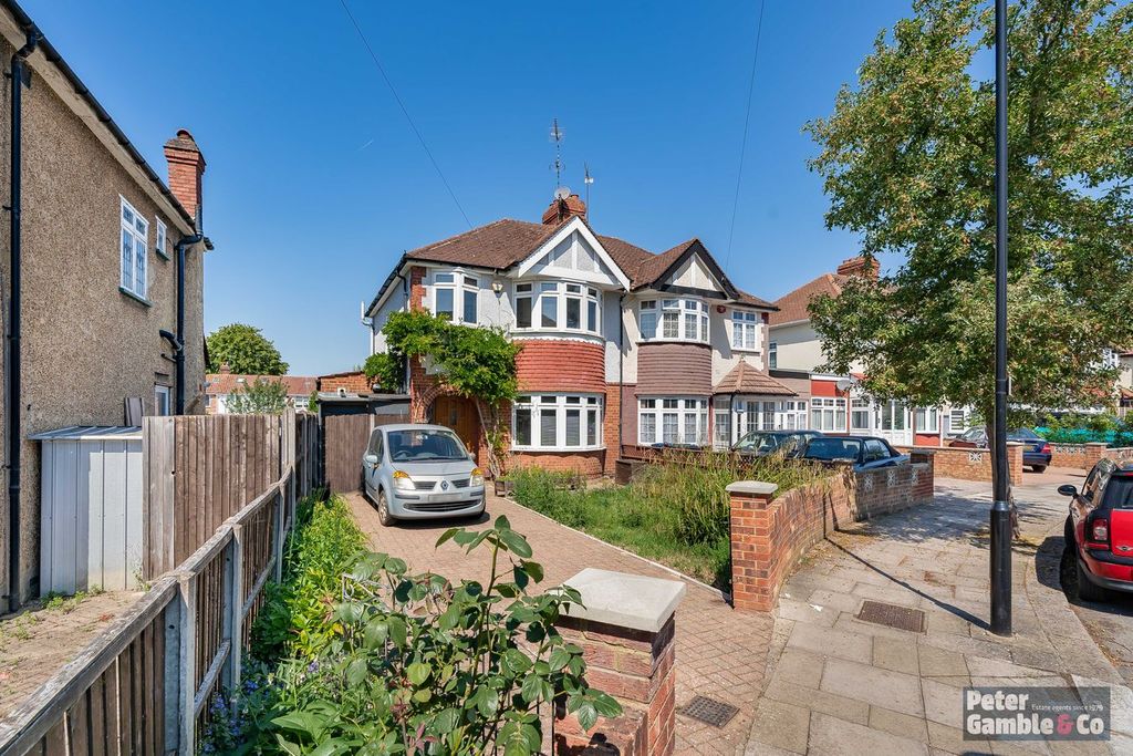 Property photo 1 of 30