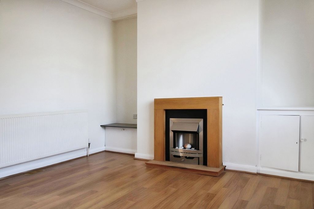 Property photo 2 of 7 Pbox-Img.Jpg