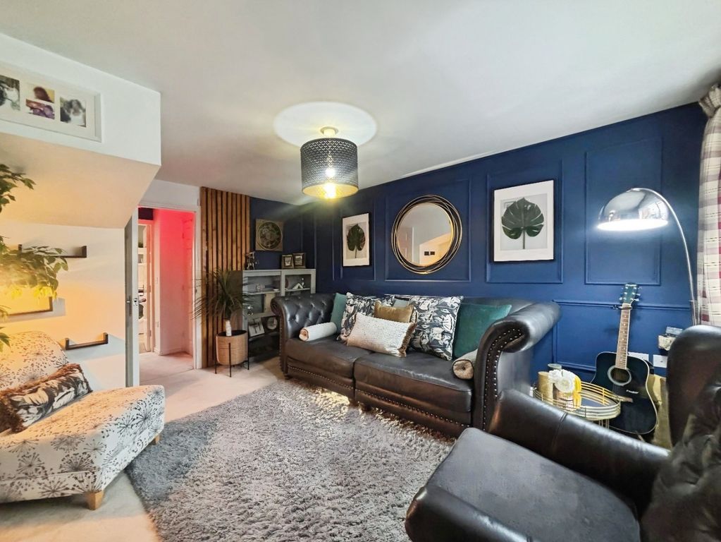 Property photo 2 of 15 4701991