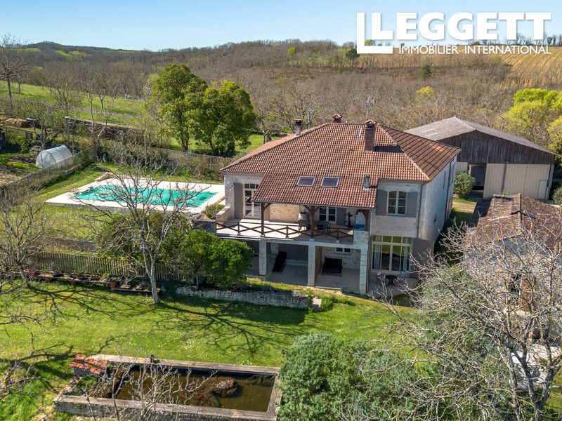 Property photo 2 of 10