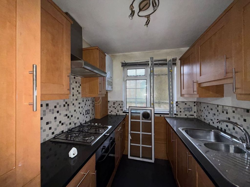 Property photo 3 of 4