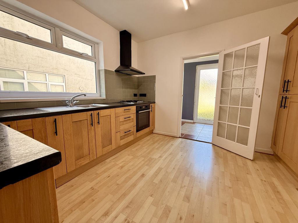 Property photo 2 of 15 Photo 1