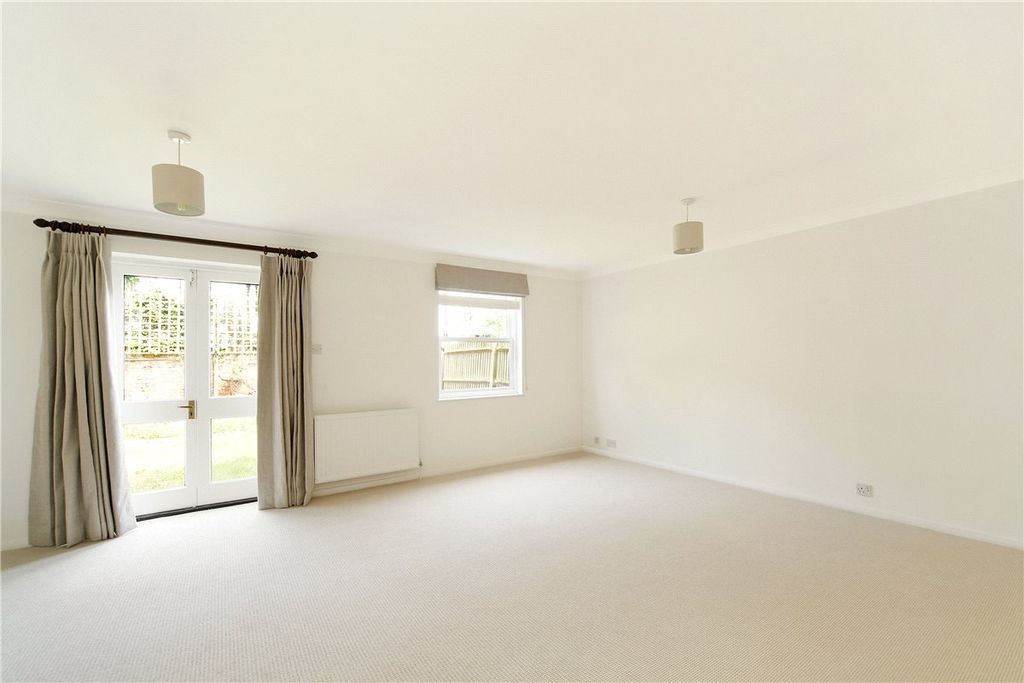Property photo 2 of 7 Picture No. 07