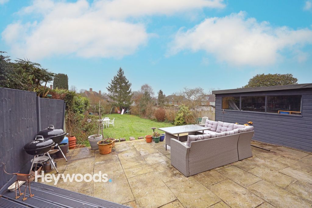 Property photo 3 of 41