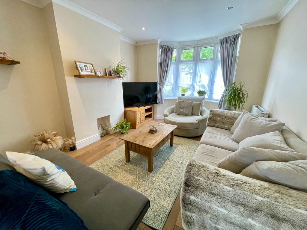 Property photo 2 of 12 4189922