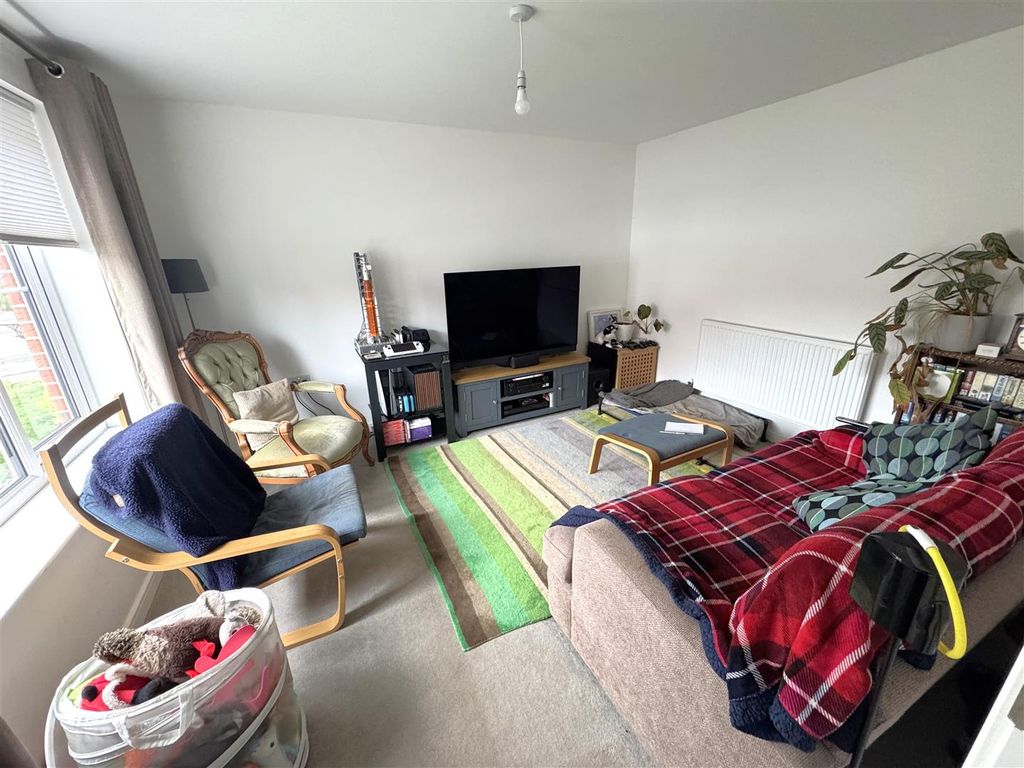 Property photo 3 of 9