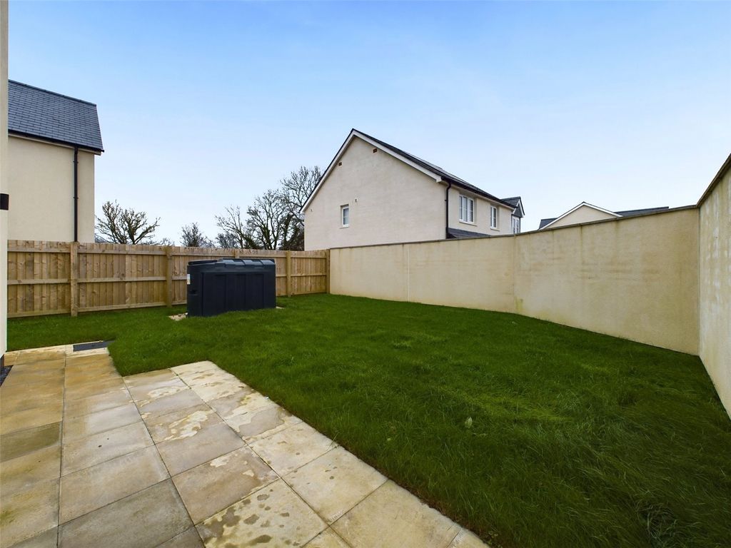 Property photo 2 of 21 Picture No. 08