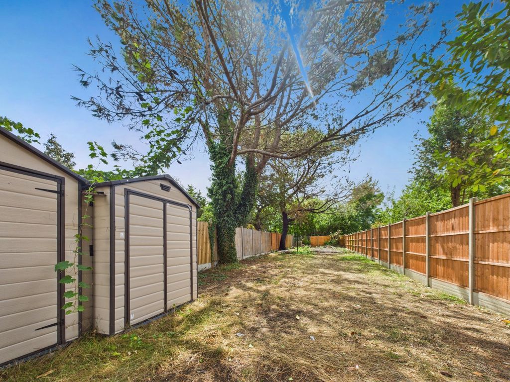 Property photo 3 of 5 Garden